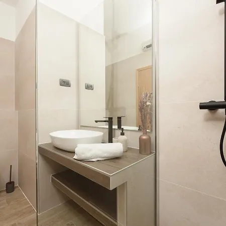 Apartment New!beautiful Modern Bedrooms And Old Town Zadar- Great Location *