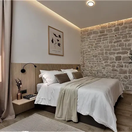 New!beautiful Modern Bedrooms And Old Town Zadar- Great Location Apartment *