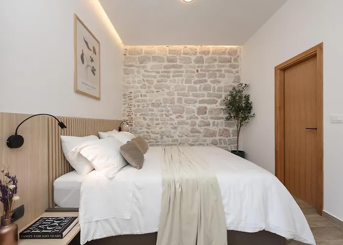 Old Town Zadar- Great Location *